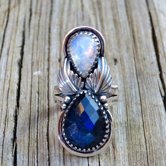 Natural Gemstone & Vintage Fine Jewelry - Picture 10 of 16